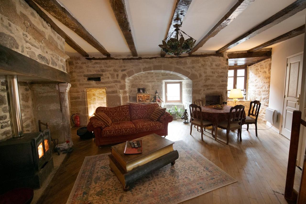 Pat A Touille Panzió Treignac Kültér fotó